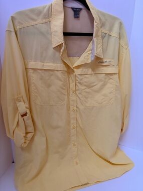 Eddie Bauer Pale Yellow Lightweight Button-Down Shirt